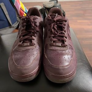 Do not fit them, they do not have the original box, and They have been worn.